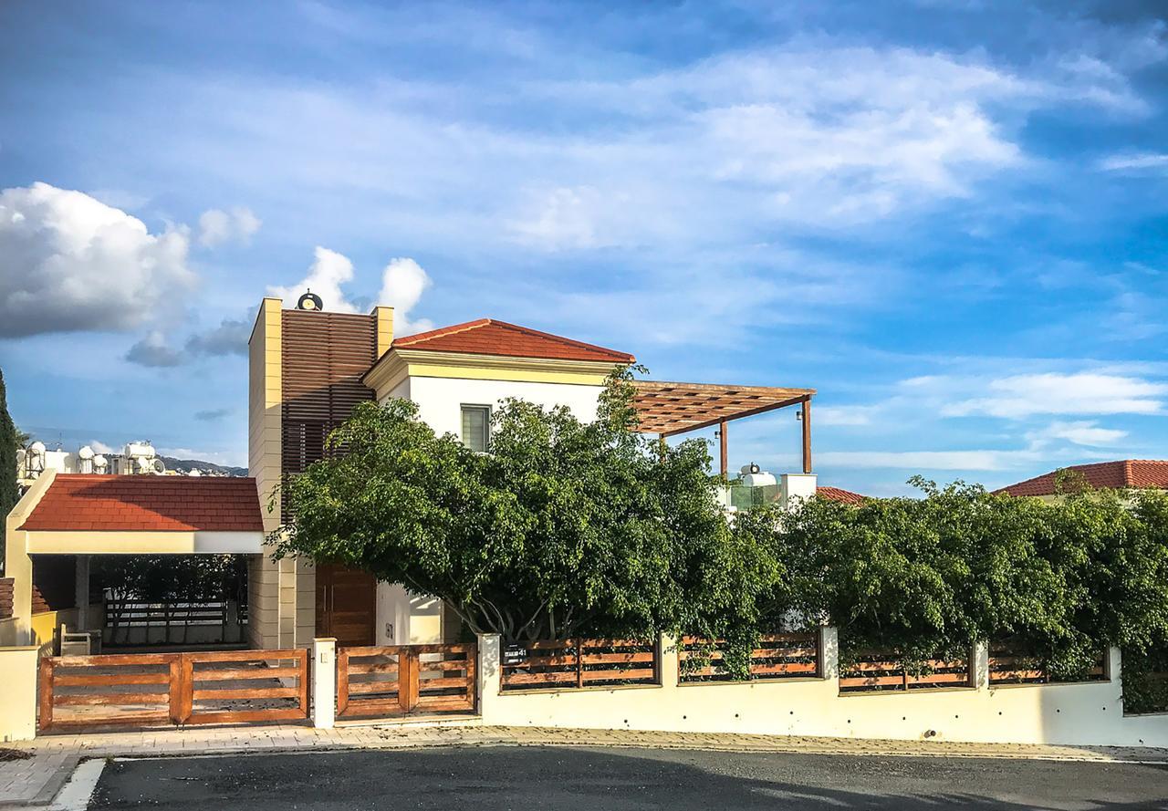 Villa Ariana Coral Bay Exterior photo