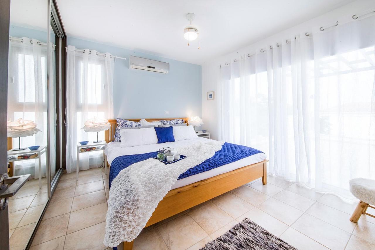 Villa Ariana Coral Bay Exterior photo