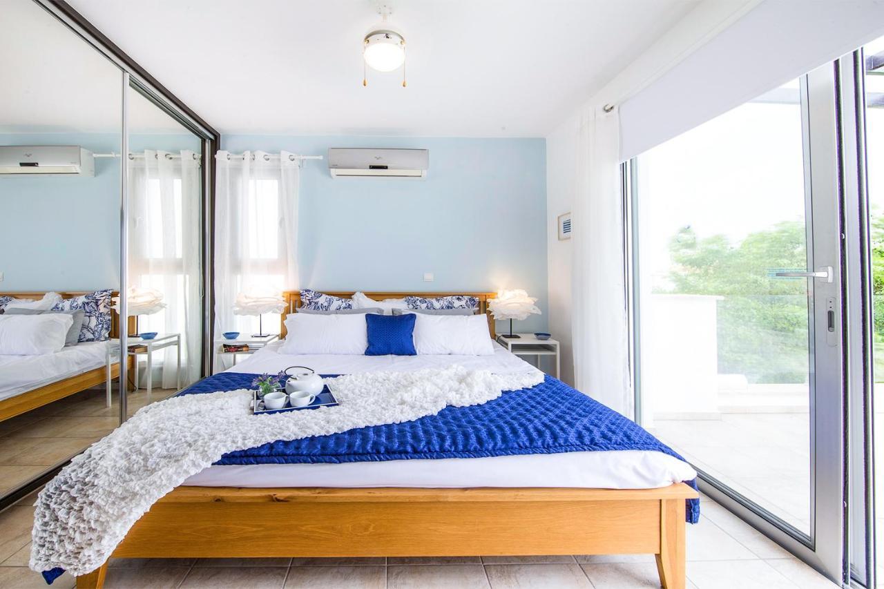 Villa Ariana Coral Bay Exterior photo